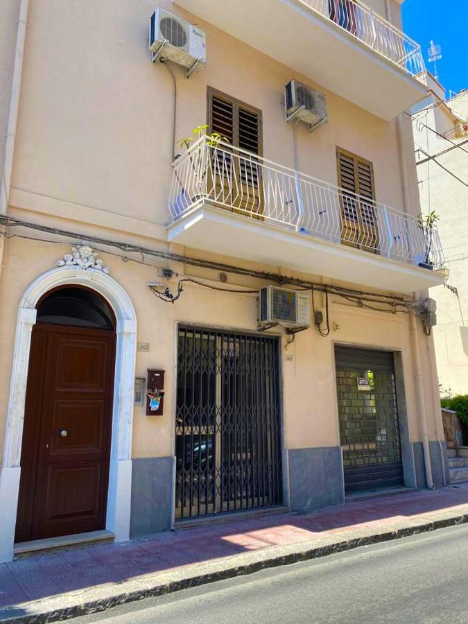 Appartamento Casa Martina Giardini Naxos Esterno foto